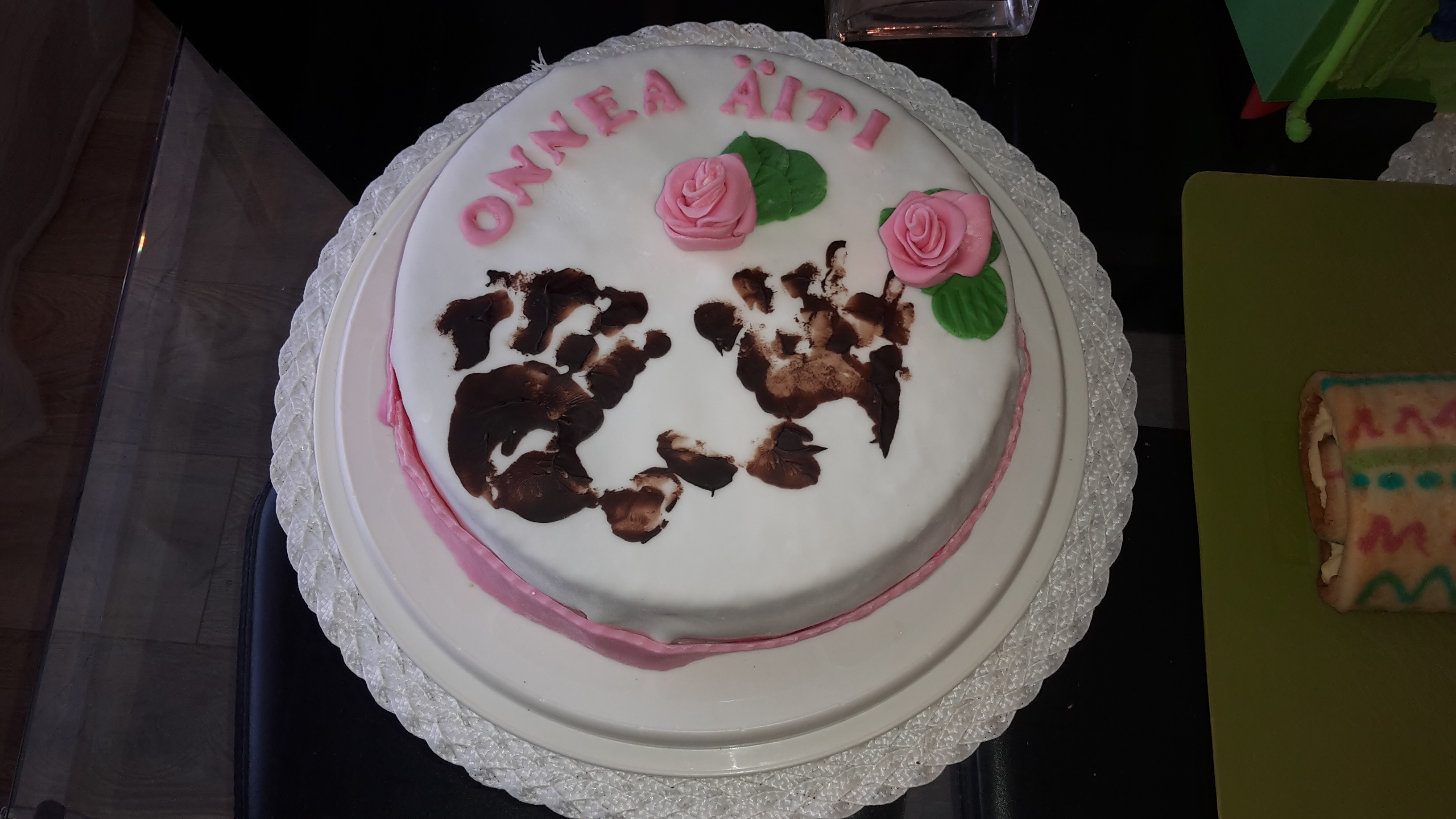https://www.kinuskikissa.fi/wp-content/uploads/kinuskit/20160508_165805.jpg