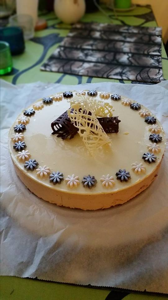 https://www.kinuskikissa.fi/wp-content/uploads/kinuskit/Choko-cappuccinojuustokakku.jpg