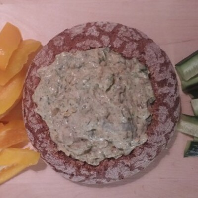 https://www.kinuskikissa.fi/wp-content/uploads/kinuskit/thumbs/17299_Spinach-dip-1_400x400.jpg