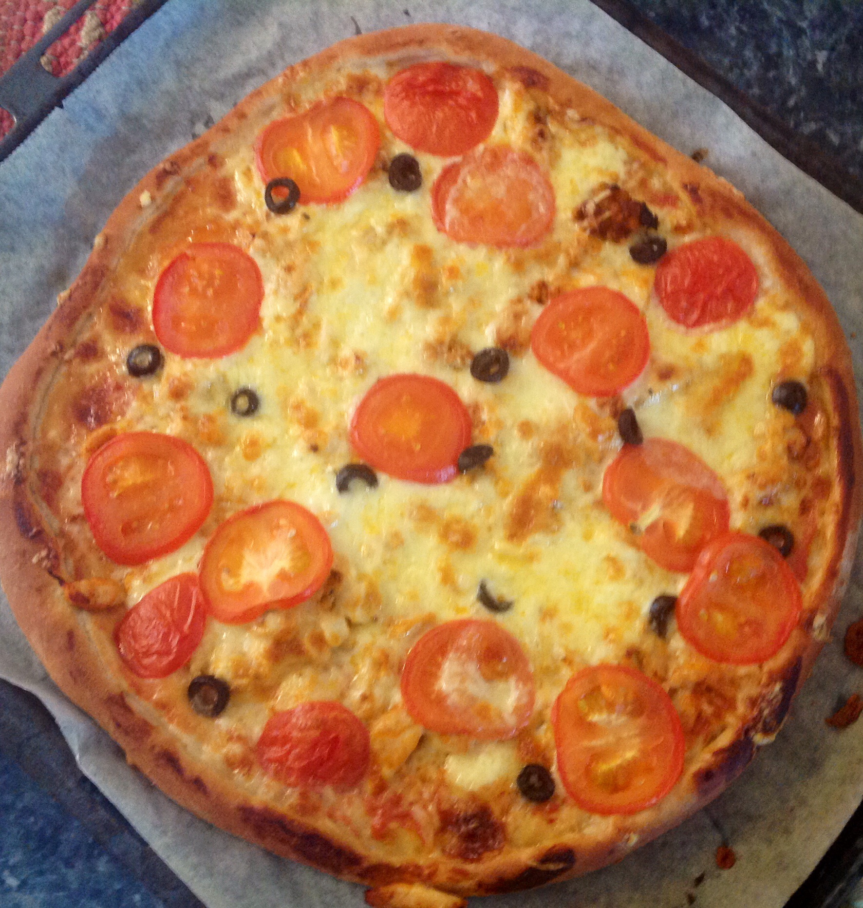 Mozzarella Pizza | Reseptit | Kinuskikissa | Reseptit