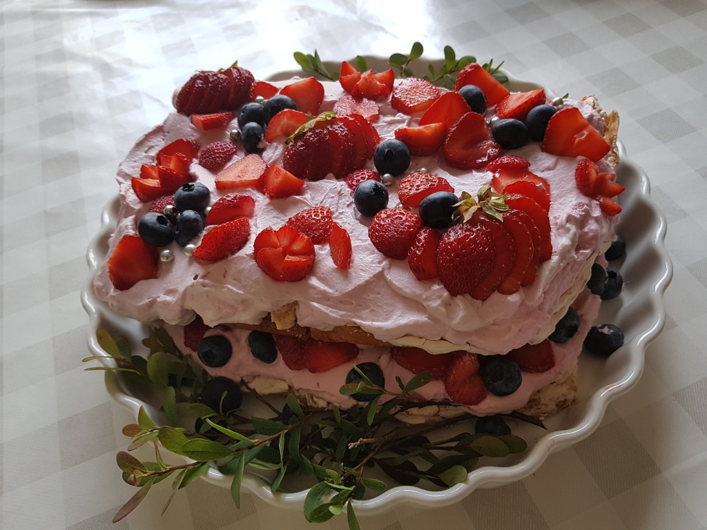 https://www.kinuskikissa.fi/wp-content/uploads/sini/109983714_1570381363131941_1068617314668994140_n.jpg