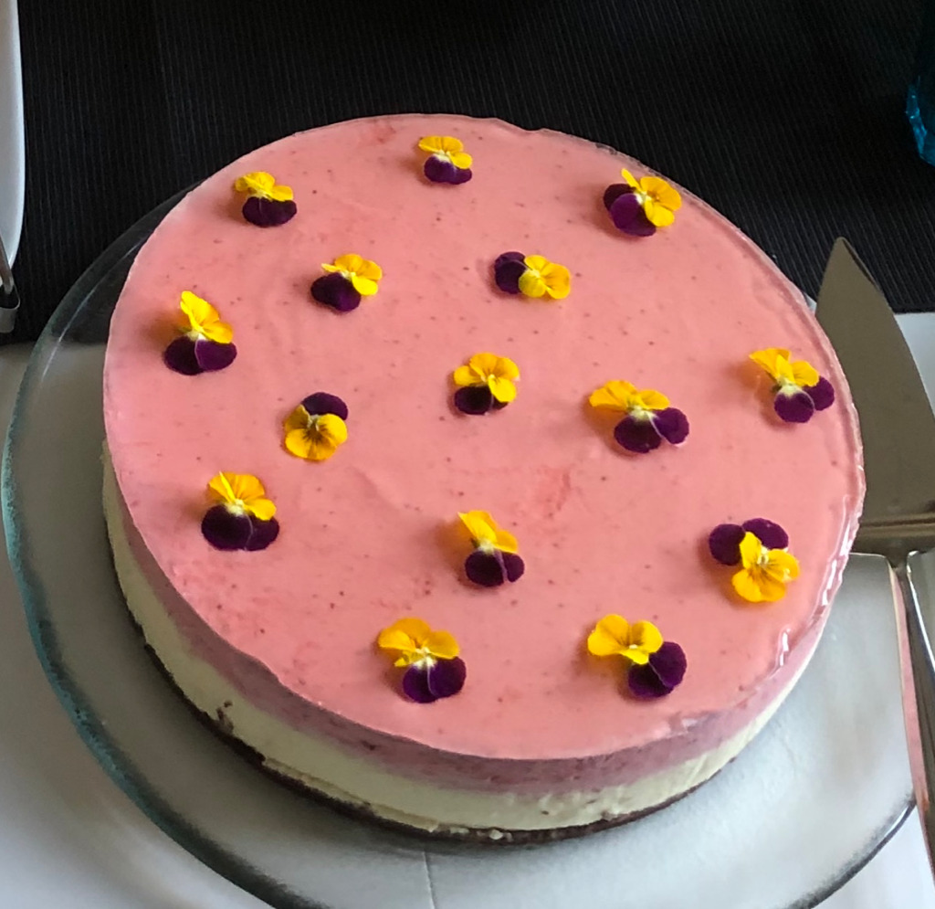 https://www.kinuskikissa.fi/wp-content/uploads/sini/1D369DA6-B8F5-4445-9D32-2B064F745172.jpeg