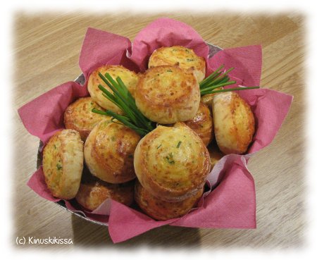 https://www.kinuskikissa.fi/wp-content/uploads/sini/2008/01/juustokierteet.JPG