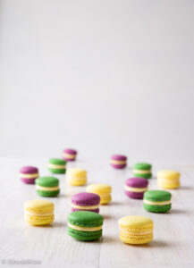 https://www.kinuskikissa.fi/wp-content/uploads/sini/2013/08/sitruuna-macarons-217x300.jpg