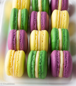 https://www.kinuskikissa.fi/wp-content/uploads/sini/2013/08/sitruuna-macarons-3-263x300.jpg