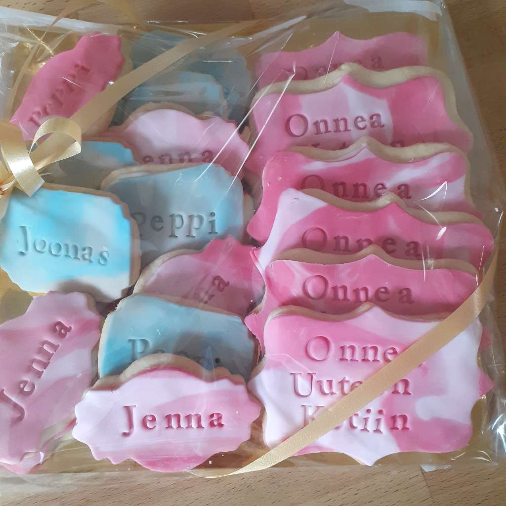 https://www.kinuskikissa.fi/wp-content/uploads/sini/20210903_120927-1.jpg
