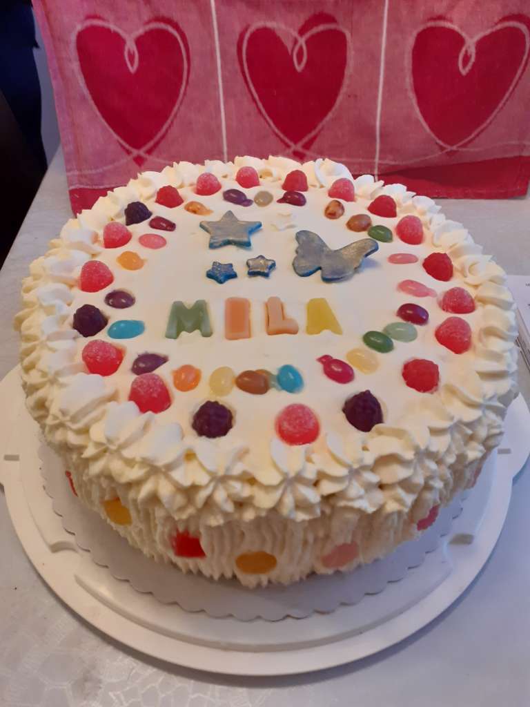 https://www.kinuskikissa.fi/wp-content/uploads/sini/20211127_144750.jpg