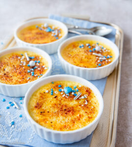 https://www.kinuskikissa.fi/wp-content/uploads/sini/2022/11/creme-brulee-3-269x300.jpg