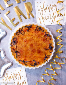 https://www.kinuskikissa.fi/wp-content/uploads/sini/2022/12/lakritsi-creme-brulee-232x300.jpg