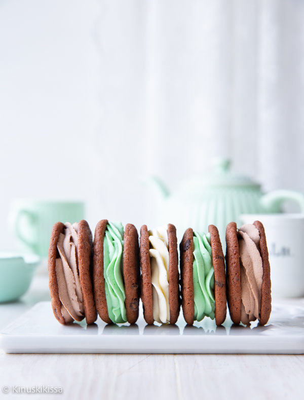 https://www.kinuskikissa.fi/wp-content/uploads/sini/2024/04/sandwich-jäätelöleivokset.jpg