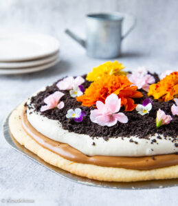 https://www.kinuskikissa.fi/wp-content/uploads/sini/2024/06/vegaaninen-kukkapizza-1-259x300.jpg
