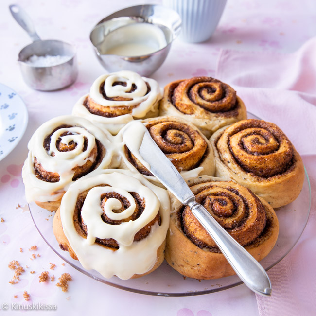 Cinnamon rolls