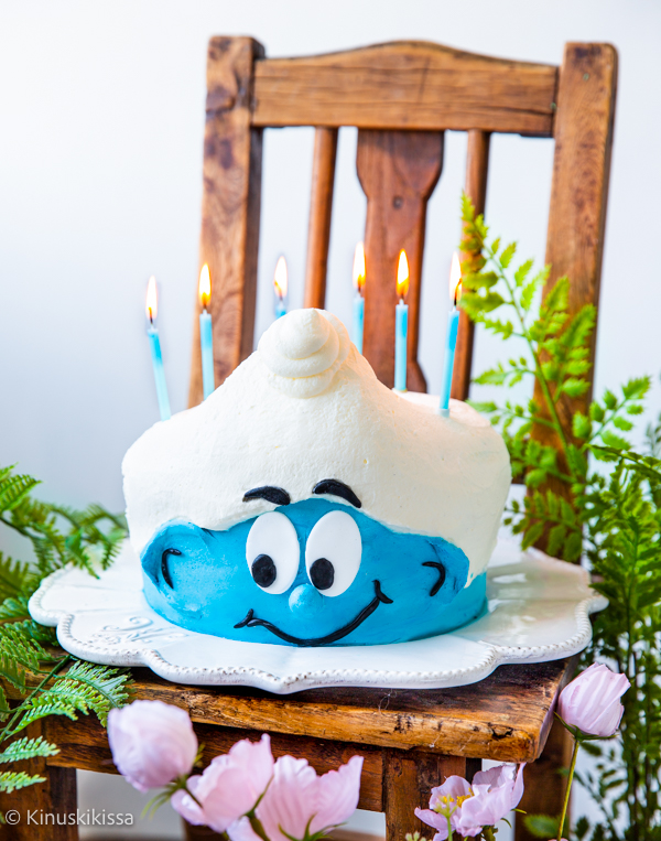 https://www.kinuskikissa.fi/wp-content/uploads/sini/2025/07/smurffikakku.jpg