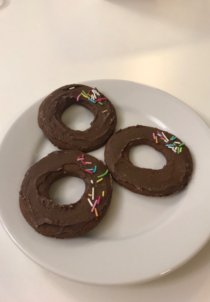 https://www.kinuskikissa.fi/wp-content/uploads/sini/43EC7C3D-A1FF-47BF-8306-1A77AE12E2A0.jpeg