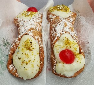 Cannolo Siciliano Ricotta pieni