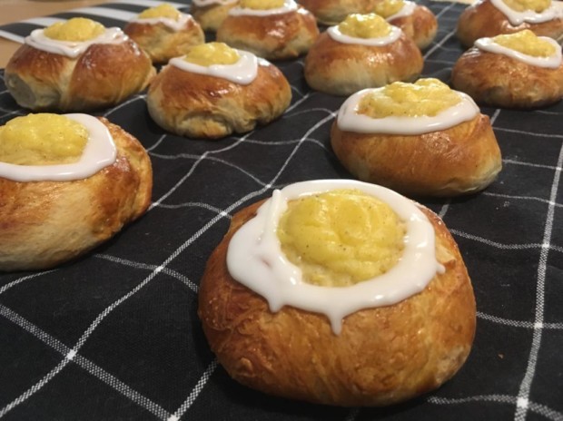 https://www.kinuskikissa.fi/wp-content/uploads/sini/PullaapiPullaa.jpg