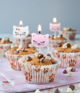 https://www.kinuskikissa.fi/wp-content/uploads/sini/chocolate-chip-cupcakes-4-257x300.jpg