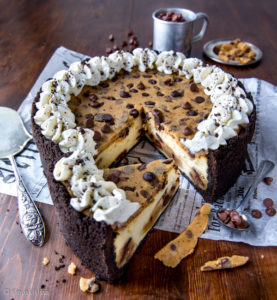 https://www.kinuskikissa.fi/wp-content/uploads/sini/cookie-dough-cheesecake-277x300.jpg