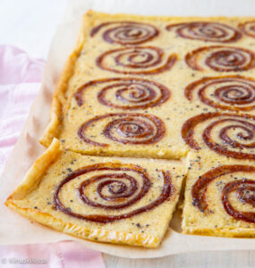 https://www.kinuskikissa.fi/wp-content/uploads/sini/korvapuusti-pannukakku-2-285x300.jpg
