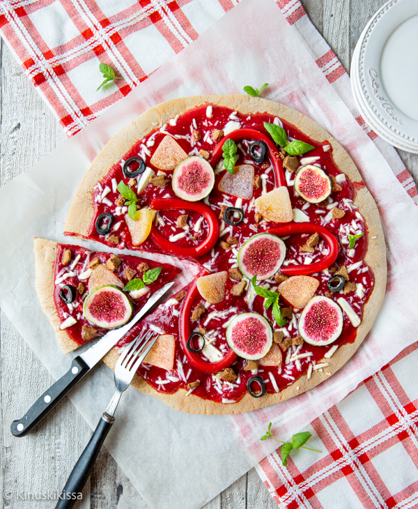 https://www.kinuskikissa.fi/wp-content/uploads/sini/makea-pizza.jpg