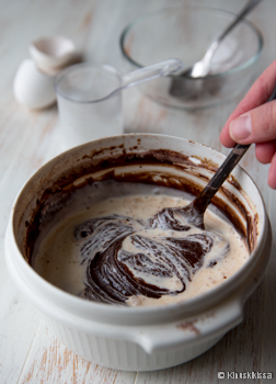 Suklaiset mukikakut – chocolate mug cakes | Reseptit | Kinuskikissa