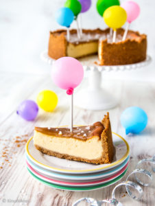 https://www.kinuskikissa.fi/wp-content/uploads/sini/salted-caramel-cheesecake-2-226x300.jpg